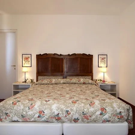 Hotel Mariano-2